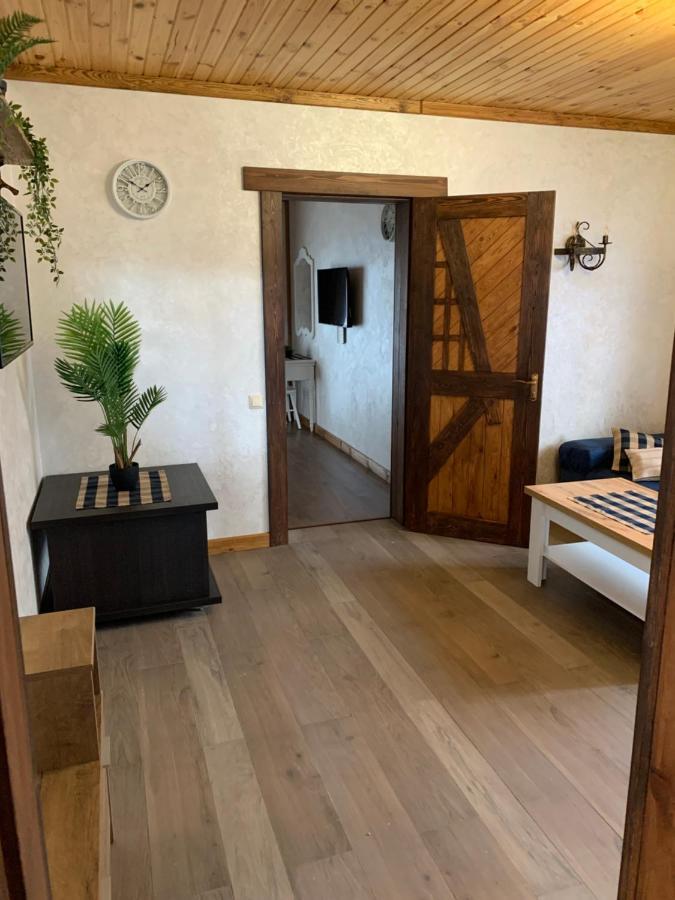 Relax Complex Hotel ボルィースピリ エクステリア 写真