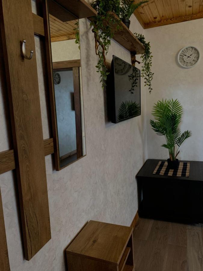 Relax Complex Hotel ボルィースピリ エクステリア 写真